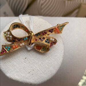Elegant Gold Bow Brooch with Multicolor Accents